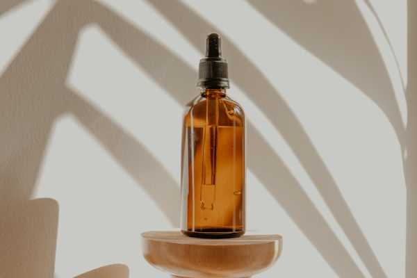 Star Organic Cold-Pressed Almond Oil 500ml Glass Bottle